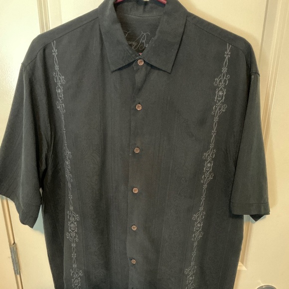 Tommy Bahama Camp Shirt - Picture 1 of 4